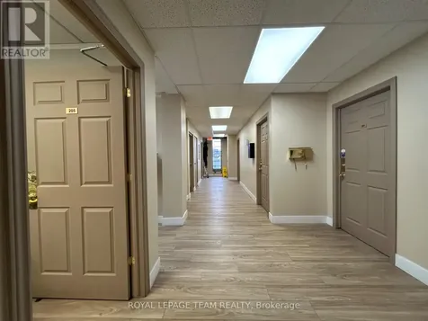 1695 Bank Street Ottawa ON K1V 7Z3