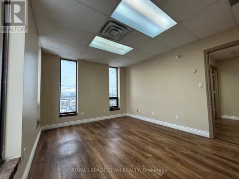 1695 Bank Street Ottawa ON K1V 7Z3