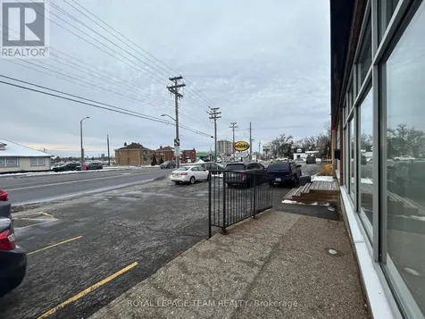 1695 Bank Street Ottawa ON K1V 7Z3