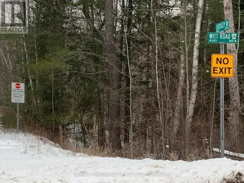 1678 Locksley Road Laurentian Valley ON K8A 6W5
