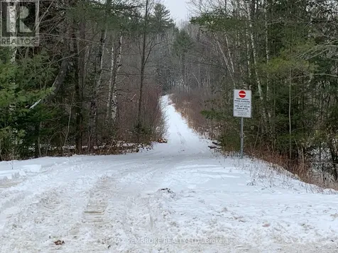 1678 Locksley Road Laurentian Valley ON K8A 6W5