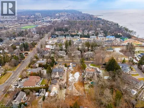 408 Lakeshore Road West Oakville ON L6K 1G1