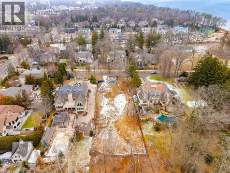 408 Lakeshore Road West Oakville ON L6K 1G1