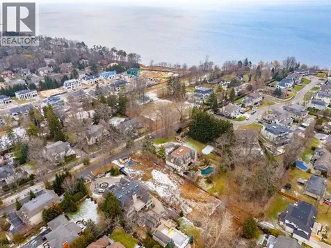 408 Lakeshore Road West Oakville ON L6K 1G1