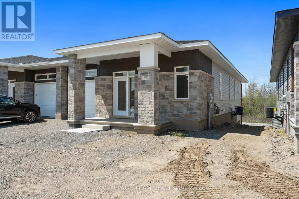 1086 Moore Street Brockville ON K6V 0H2