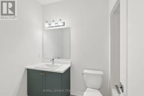 1086 Moore Street Brockville ON K6V 0H2
