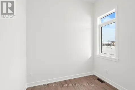 1086 Moore Street Brockville ON K6V 0H2