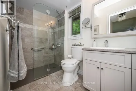 581 Rocky Point Lane Deep River ON K0J 1P0