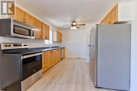 28 Jackpine Street Madawaska Valley ON K0J 1B0