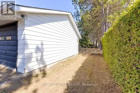 28 Jackpine Street Madawaska Valley ON K0J 1B0