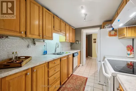 295 Gilmour Street Ottawa ON K2P 0P7