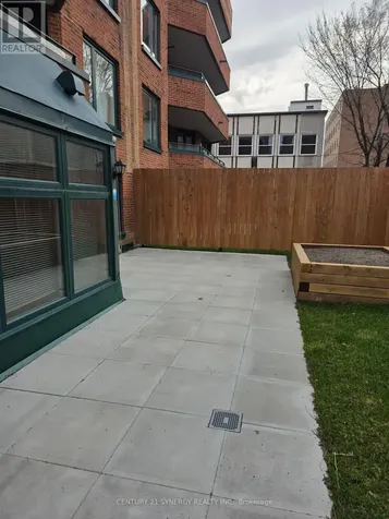 295 Gilmour Street Ottawa ON K2P 0P7