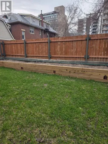 295 Gilmour Street Ottawa ON K2P 0P7