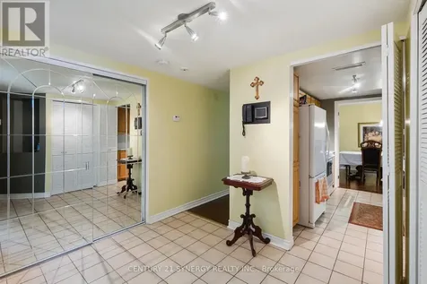 295 Gilmour Street Ottawa ON K2P 0P7