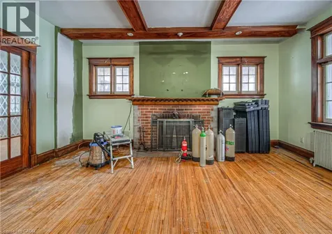 916 Queenston Road Cambridge ON N3H 3K8
