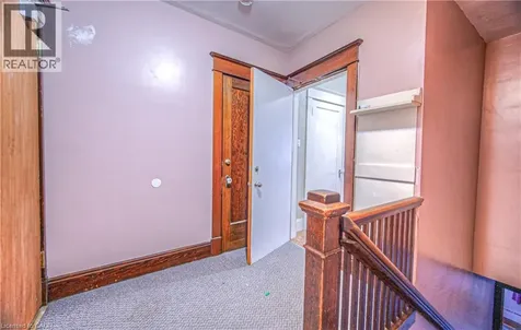 916 Queenston Road Cambridge ON N3H 3K8