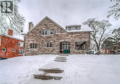 916 Queenston Road Cambridge ON N3H 3K8