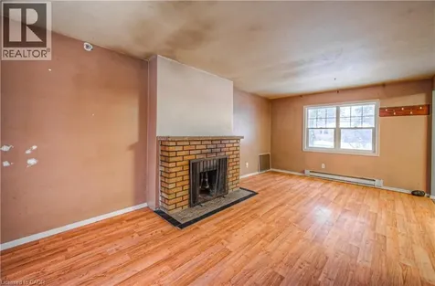 916 Queenston Road Cambridge ON N3H 3K8