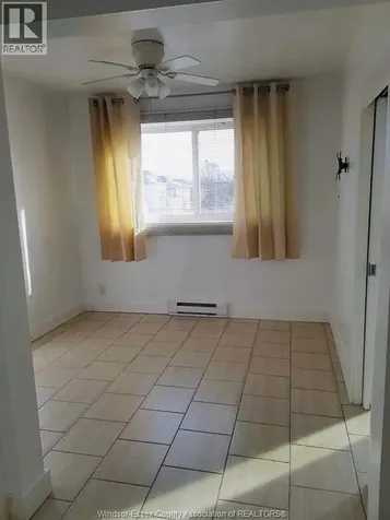 4685-4691 Wyandotte Street East Windsor ON N8Y 3B4
