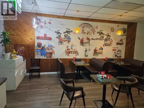 4685-4691 Wyandotte Street East Windsor ON N8Y 3B4