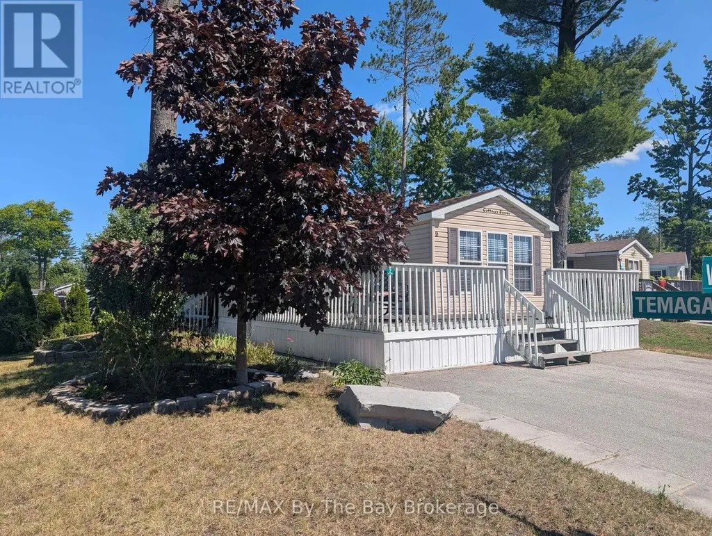 2 White Pines Trail Wasaga Beach ON L9Z 1X7