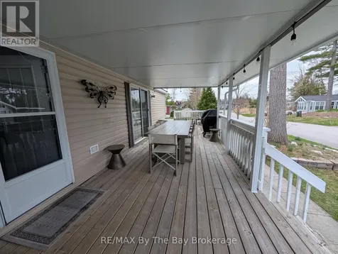 2 White Pines Trail Wasaga Beach ON L9Z 1X7