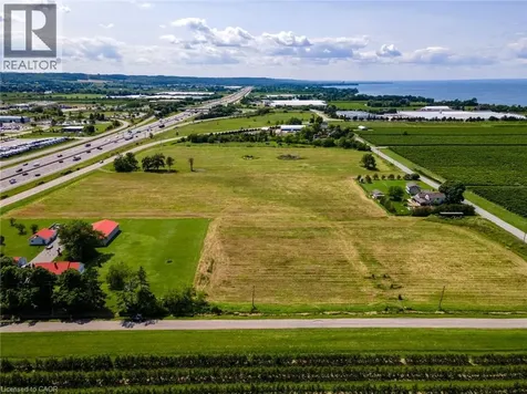 4766 Bartlett Road North Beamsville ON L3J 0Y4