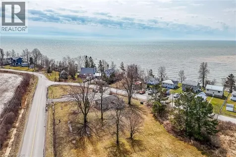 429 South Coast Drive Nanticoke ON N0A 1L0