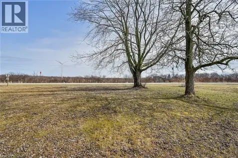 429 South Coast Drive Nanticoke ON N0A 1L0