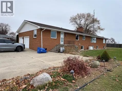 1239 Oxford & Lot 13 Oxford Avenue Kingsville ON N9Y 2S8