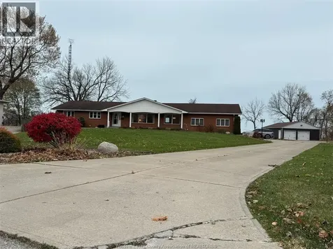 1239 Oxford & Lot 13 Oxford Avenue Kingsville ON N9Y 2S8