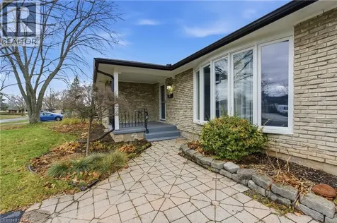 22 Colonial Street Welland ON L3C 5W5