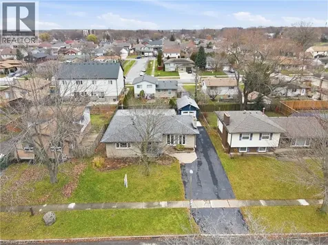 22 Colonial Street Welland ON L3C 5W5