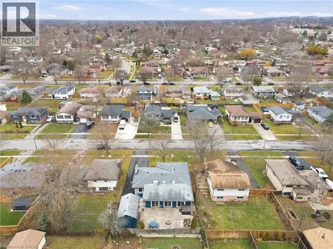22 Colonial Street Welland ON L3C 5W5