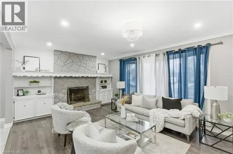 22 Colonial Street Welland ON L3C 5W5