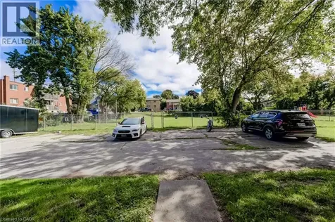 125 Schlueter Street Cambridge ON N3H 4B4