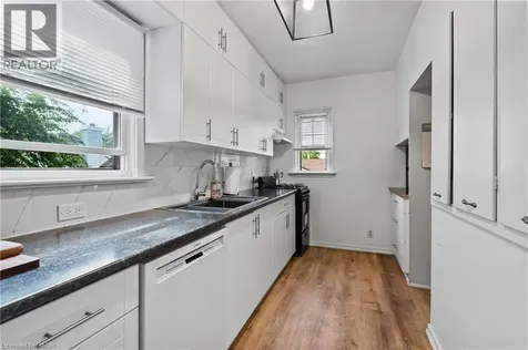 5368 Menzie Street Niagara Falls ON L2E 2V8
