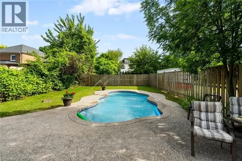 5368 Menzie Street Niagara Falls ON L2E 2V8