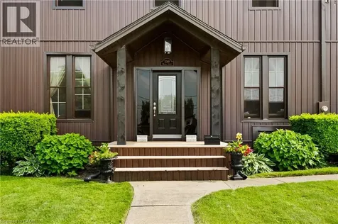 5368 Menzie Street Niagara Falls ON L2E 2V8
