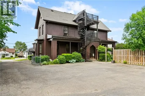 5368 Menzie Street Niagara Falls ON L2E 2V8
