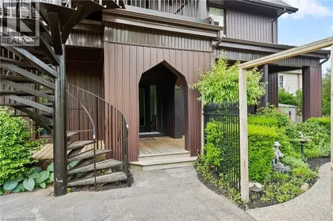 5368 Menzie Street Niagara Falls ON L2E 2V8