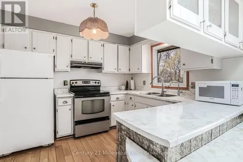 790 Lake Range Drive Huron-kinloss ON N2Z 0C3