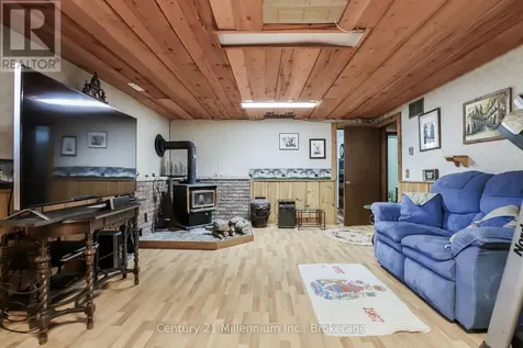 790 Lake Range Drive Huron-kinloss ON N2Z 0C3