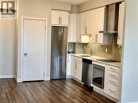 2081 Fairview Street Burlington ON L7R 2C8