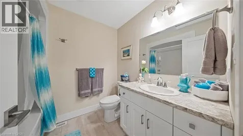 744 Nelson Street West Port Dover ON N0A 1N0