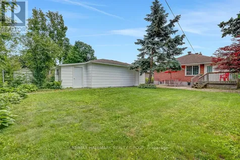 13 Dunham Street Ottawa ON K1J 7L5