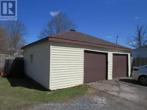 107 Seventh Street West Cornwall ON K6J 2Y1