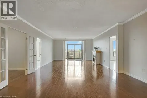 255 Keats Way Waterloo ON N2L 6N6
