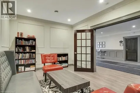 255 Keats Way Waterloo ON N2L 6N6