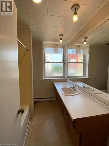 32 Grand River Street North Paris ON N3L 2M2